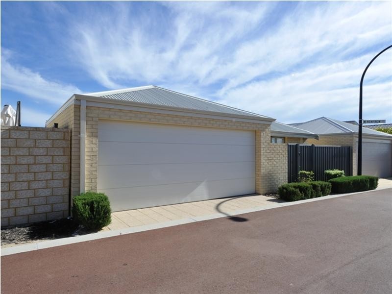 14 Wesley Way, Aveley WA 6069