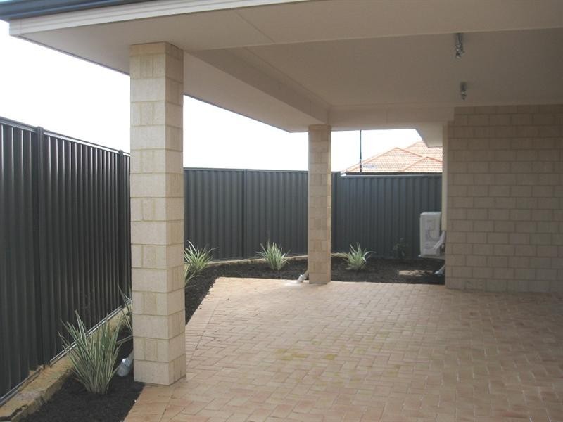 2 Vellum Loop, Aveley WA 6069