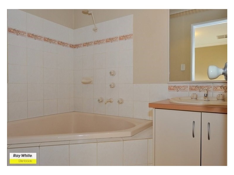 54 Sandown Circle, Henley Brook WA 6055