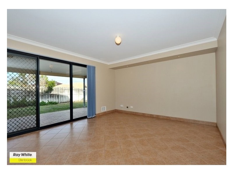 54 Sandown Circle, Henley Brook WA 6055