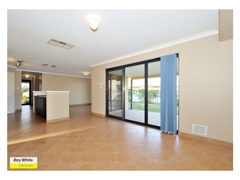 54 Sandown Circle, Henley Brook WA 6055