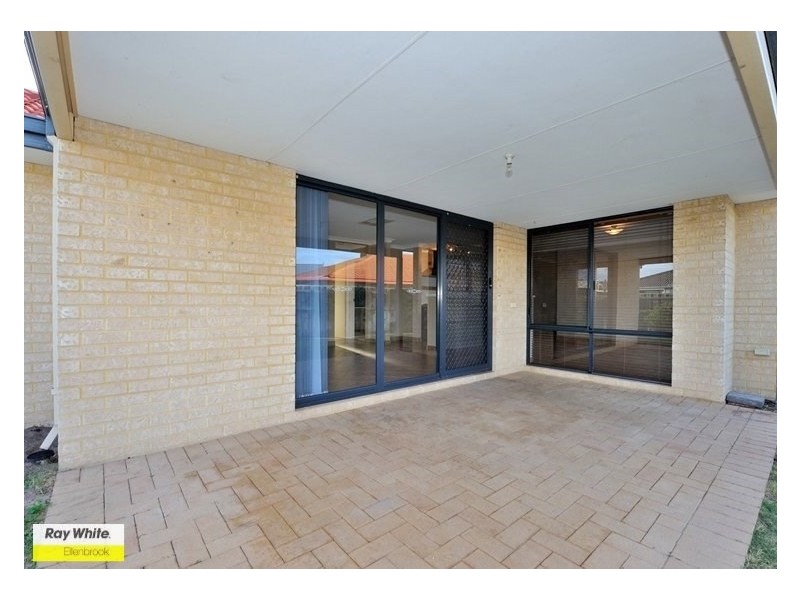 54 Sandown Circle, Henley Brook WA 6055