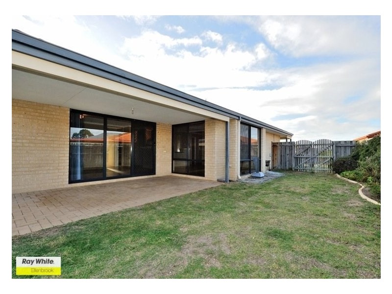 54 Sandown Circle, Henley Brook WA 6055