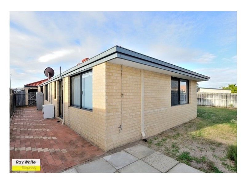 54 Sandown Circle, Henley Brook WA 6055