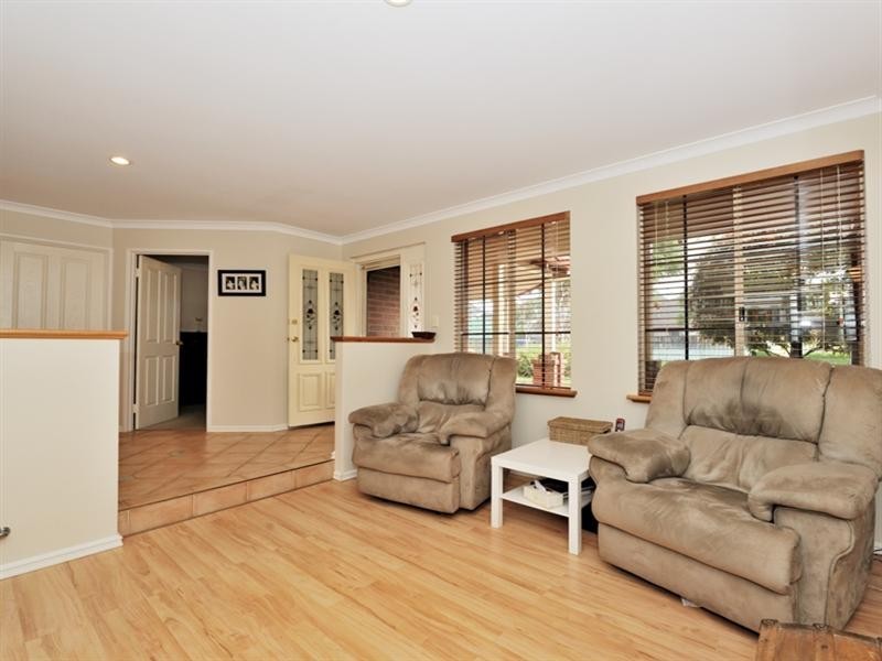 14 Daintree Loop, Ellenbrook WA 6069