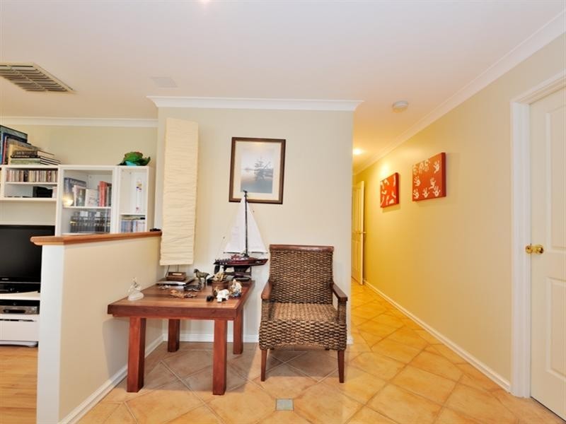 14 Daintree Loop, Ellenbrook WA 6069