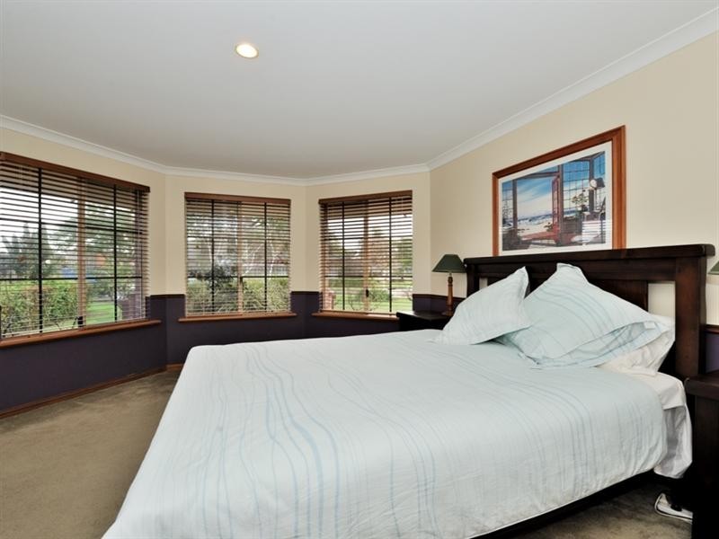 14 Daintree Loop, Ellenbrook WA 6069