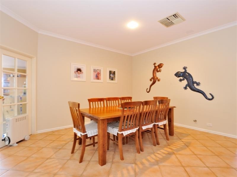 14 Daintree Loop, Ellenbrook WA 6069