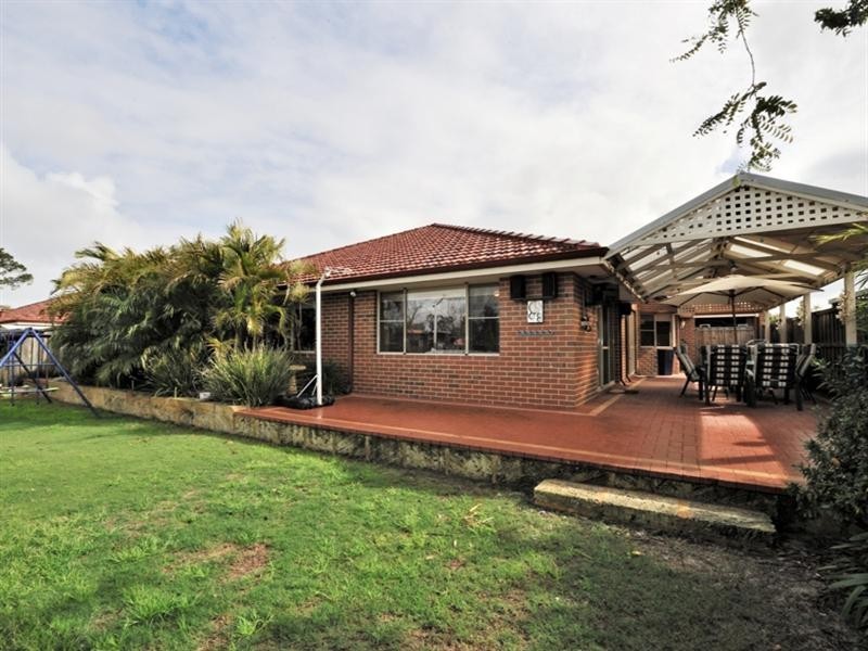 14 Daintree Loop, Ellenbrook WA 6069