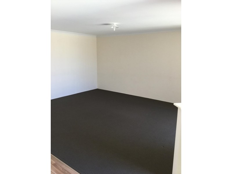12 Dimora Way, Ellenbrook WA 6069
