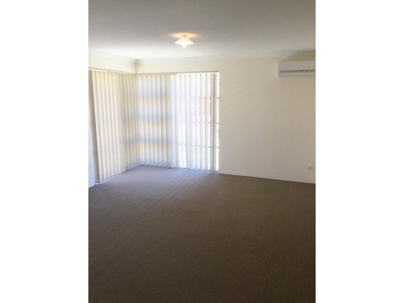 12 Dimora Way, Ellenbrook WA 6069