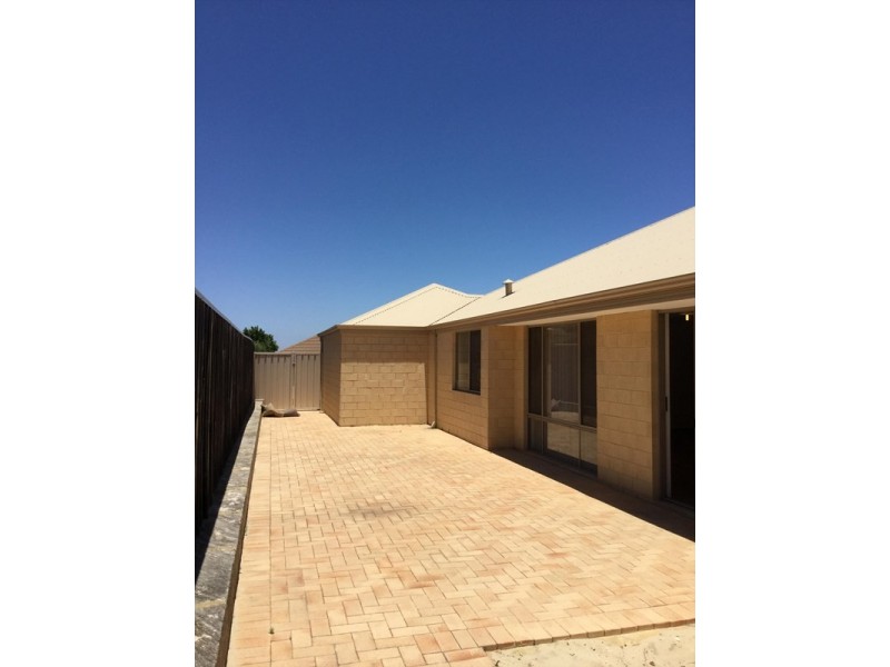12 Dimora Way, Ellenbrook WA 6069