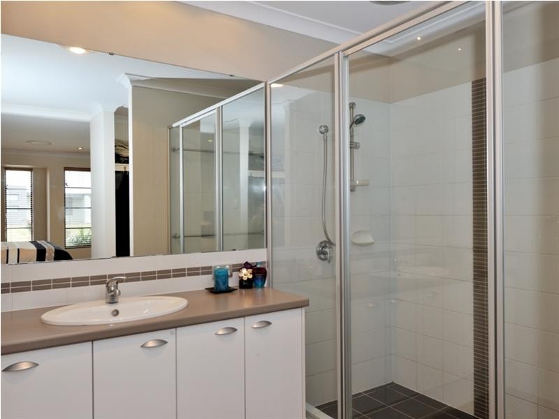 11 Yarran Link, Ellenbrook WA 6069