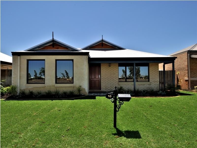 10 Coniston Drive, Ellenbrook WA 6069