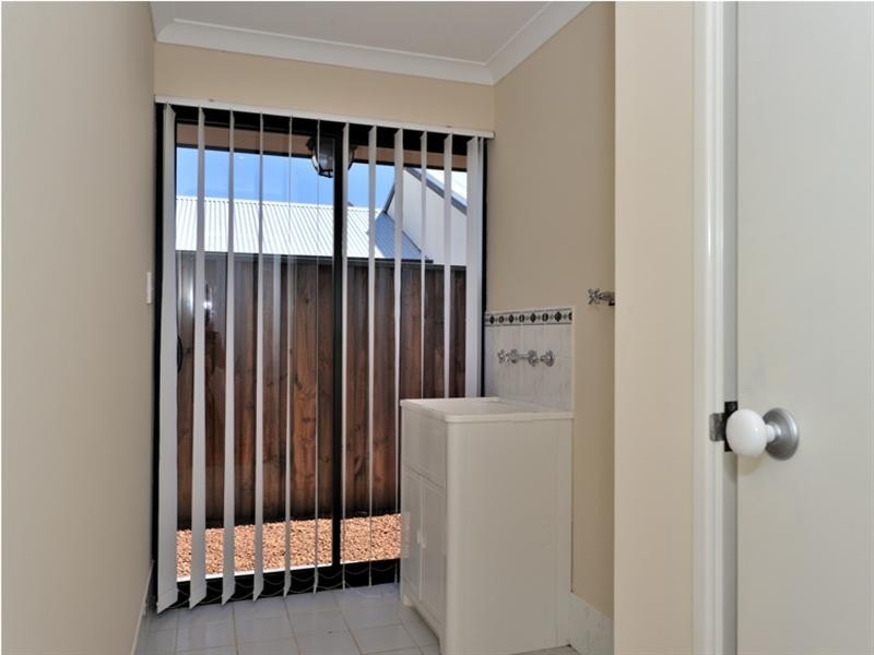 10 Coniston Drive, Ellenbrook WA 6069