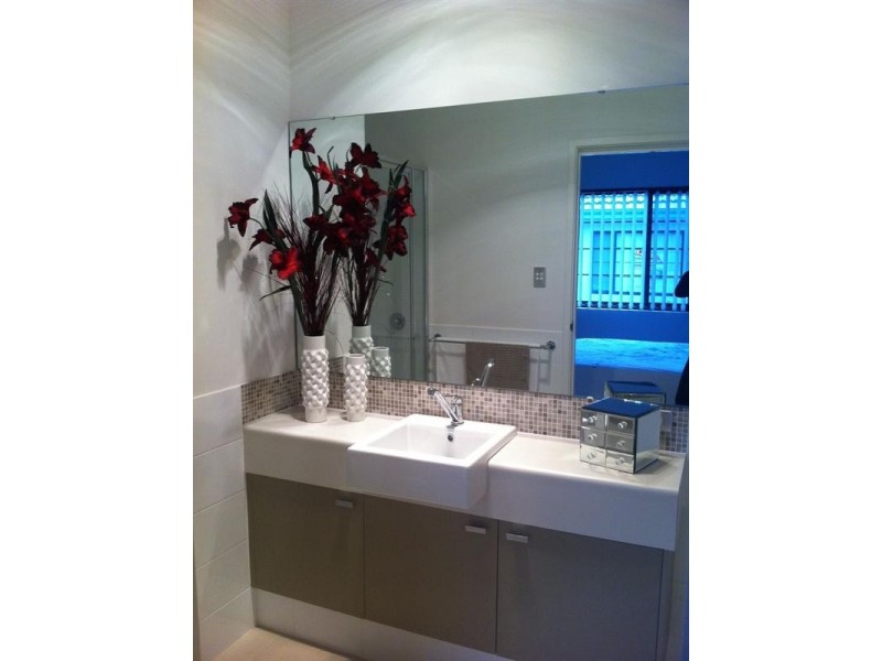 9 Hartung Street, Mundaring WA 6073