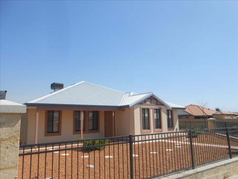 62 Elmina Avenue, Ellenbrook WA 6069