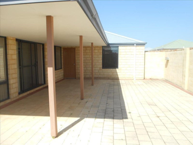 62 Elmina Avenue, Ellenbrook WA 6069