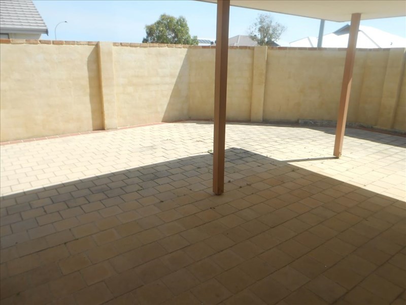 62 Elmina Avenue, Ellenbrook WA 6069