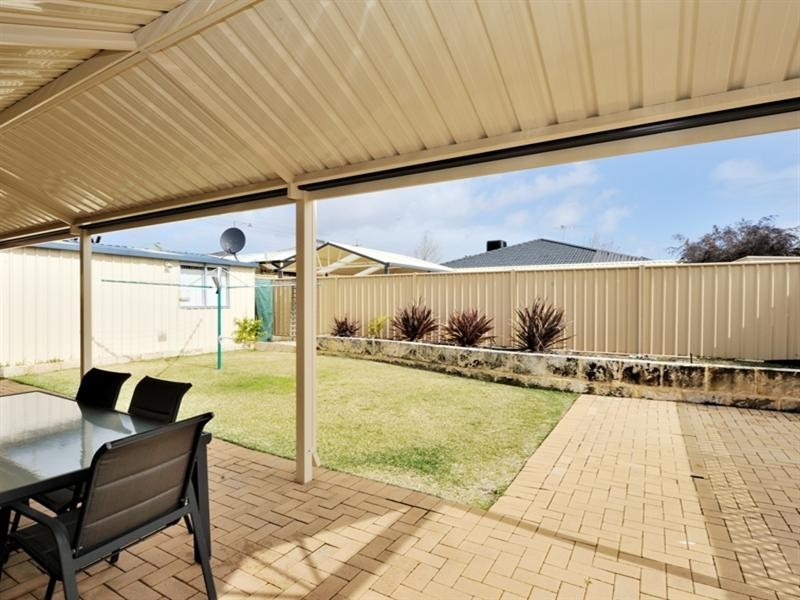 5 Tantallon Bend, Darch WA 6065