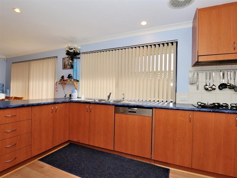 5 Tantallon Bend, Darch WA 6065