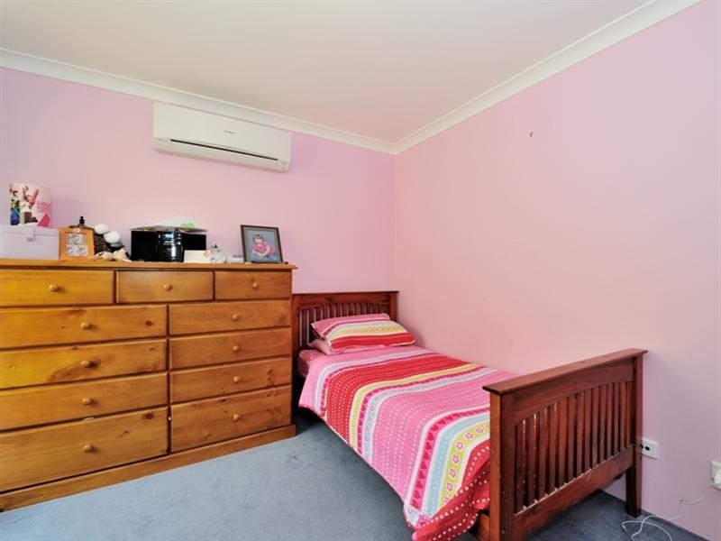 5 Tantallon Bend, Darch WA 6065