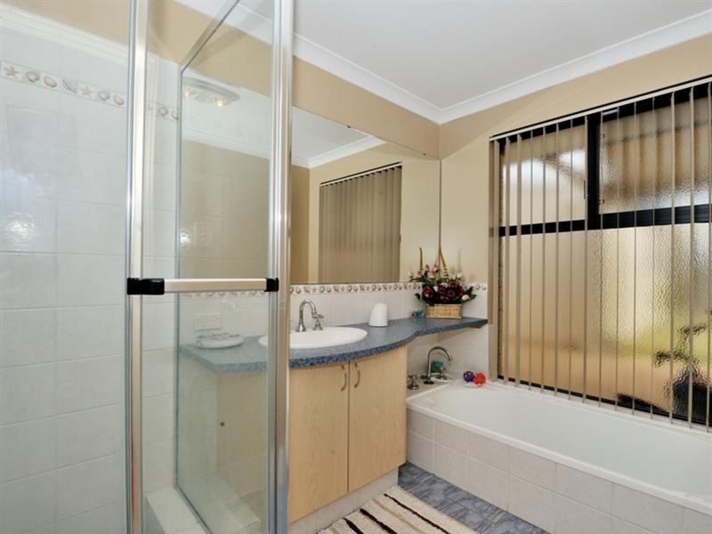 5 Tantallon Bend, Darch WA 6065