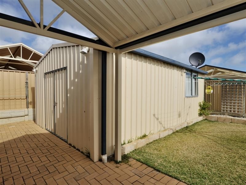 5 Tantallon Bend, Darch WA 6065