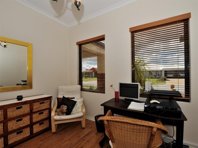 5 Merens Terrace, Henley Brook WA 6055