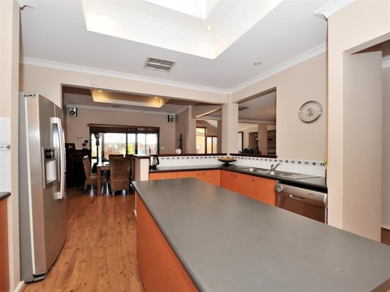 5 Merens Terrace, Henley Brook WA 6055