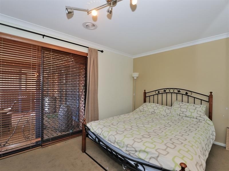 5 Merens Terrace, Henley Brook WA 6055