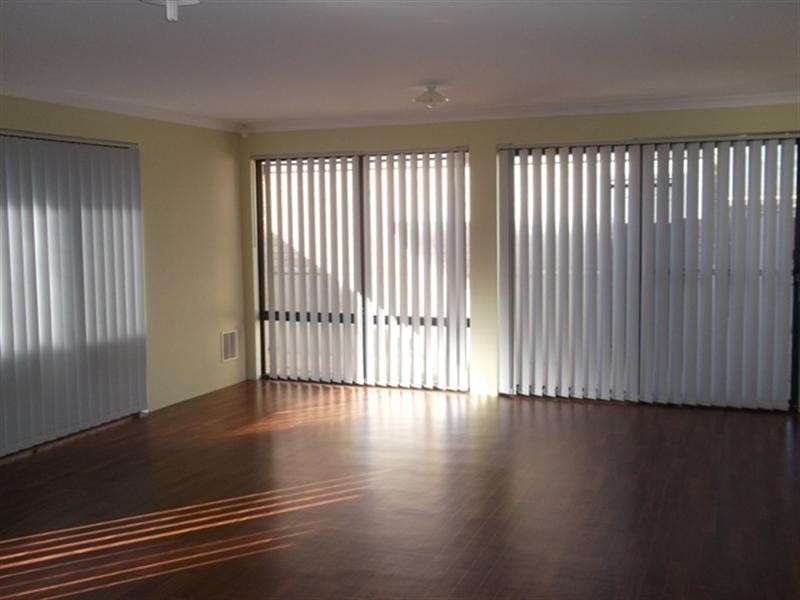 2 Derricap Avenue, Ellenbrook WA 6069