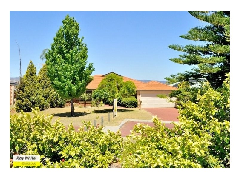 4 Lookout Circle, Ellenbrook WA 6069