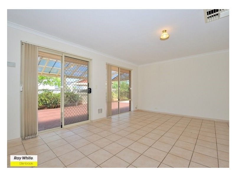 4 Lookout Circle, Ellenbrook WA 6069