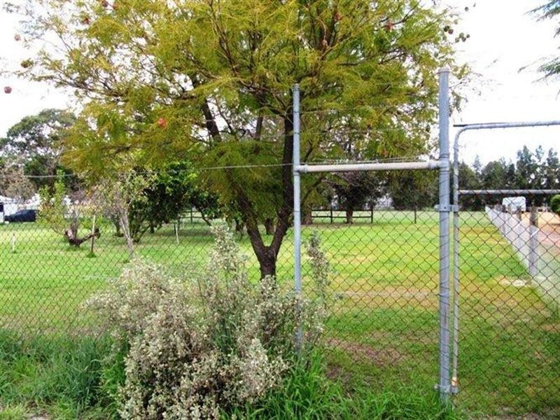 12 Bagley Street, Muchea WA 6501