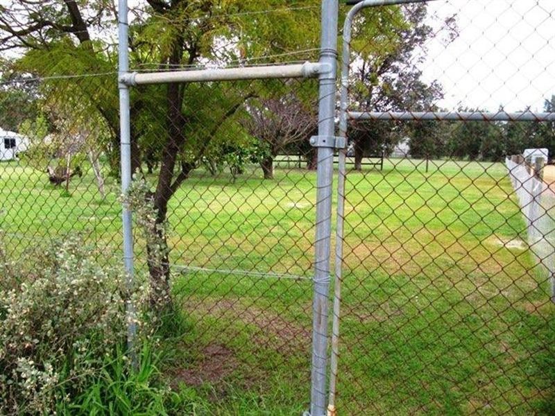 12 Bagley Street, Muchea WA 6501