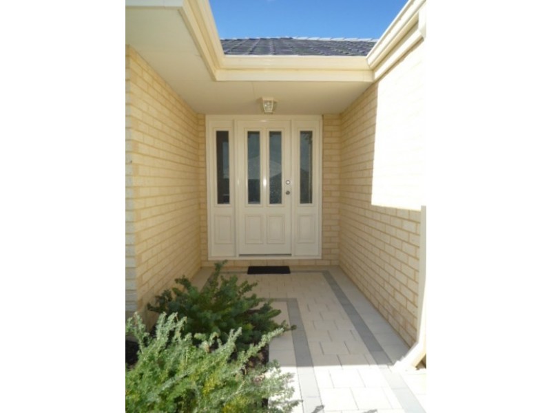 9 Redbank Drive, Ellenbrook WA 6069