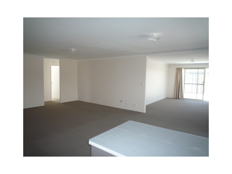 9 Redbank Drive, Ellenbrook WA 6069