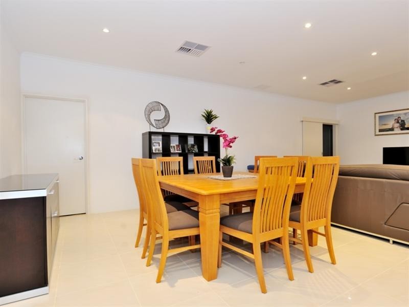 71 Hookstone Drive, Landsdale WA 6065