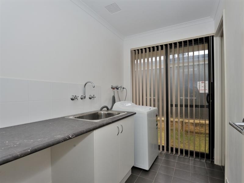 71 Hookstone Drive, Landsdale WA 6065