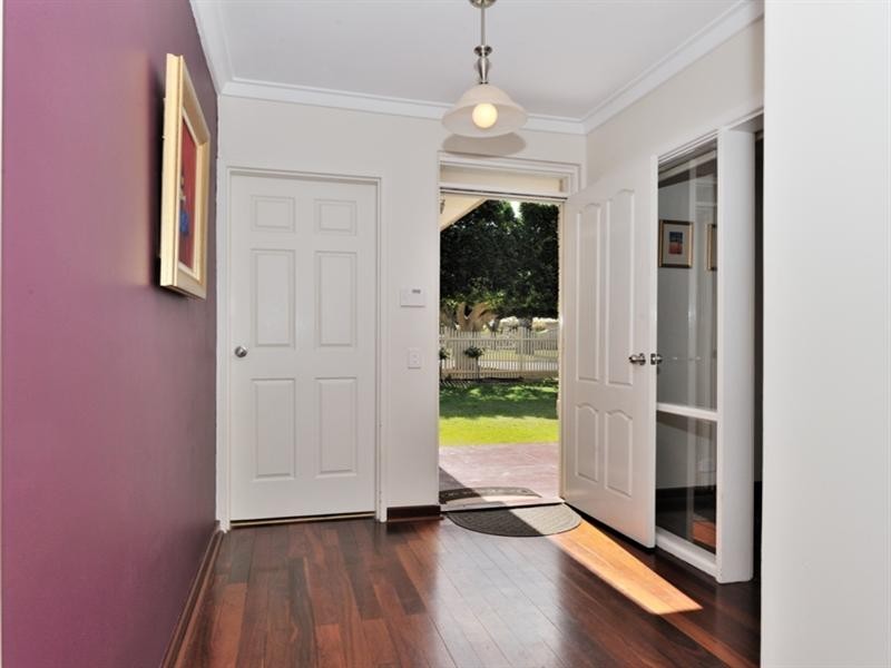 32 Lyndhurst Street, Dianella WA 6059