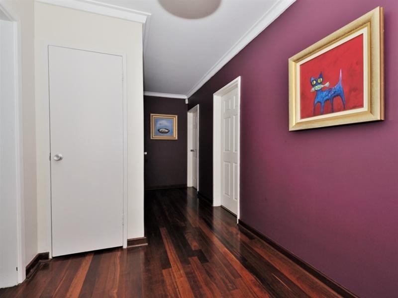 32 Lyndhurst Street, Dianella WA 6059