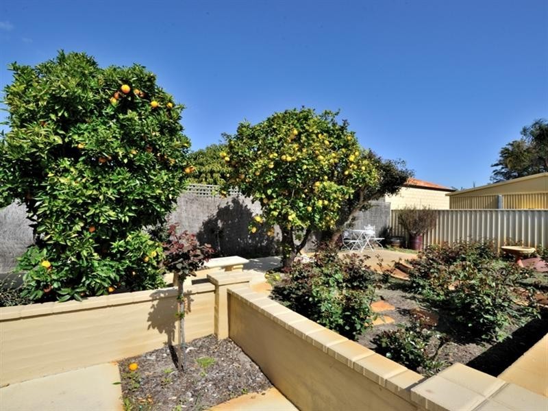 32 Lyndhurst Street, Dianella WA 6059