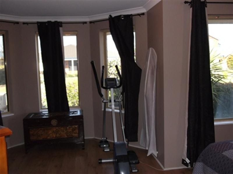 24 Mustang Drive, Henley Brook WA 6055