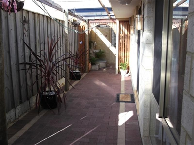 24 Mustang Drive, Henley Brook WA 6055