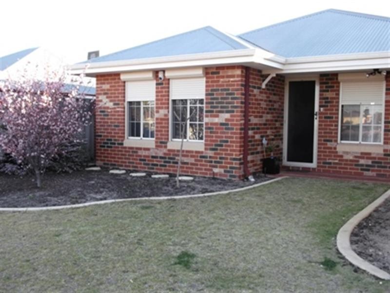 29 Bancombe Crescent, Ellenbrook WA 6069