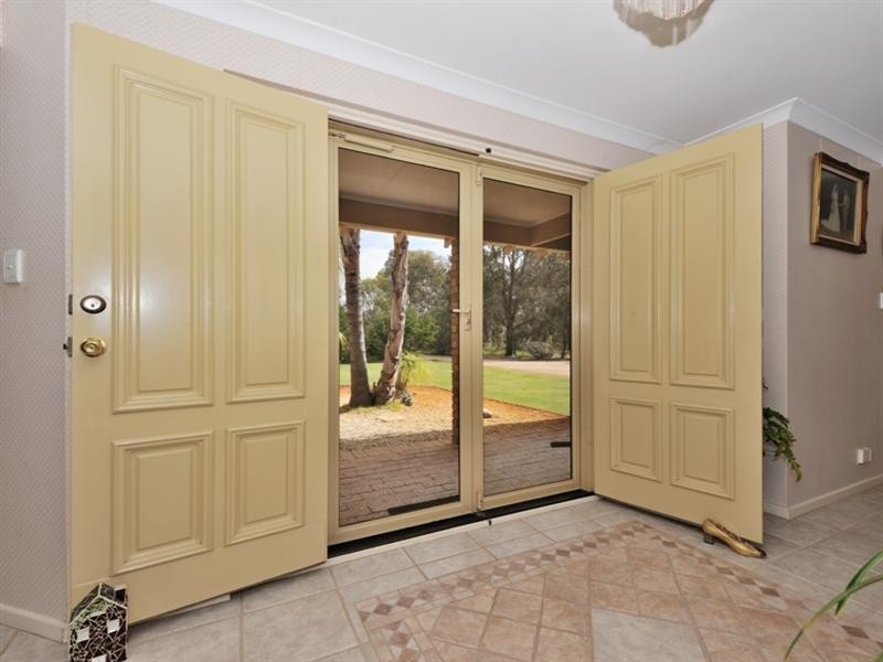 4 Santa Paula Lane, The Vines WA 6069
