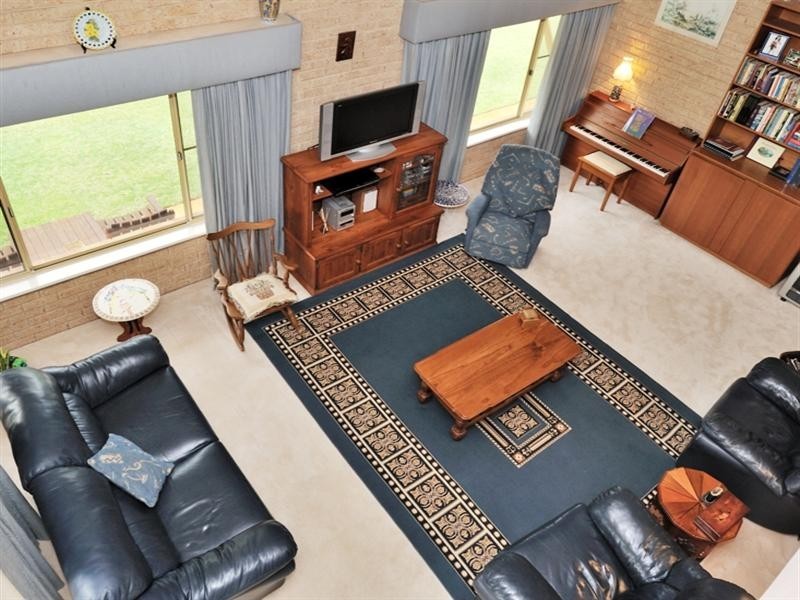 4 Santa Paula Lane, The Vines WA 6069