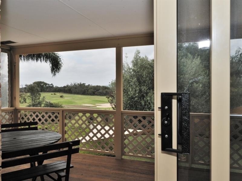 4 Santa Paula Lane, The Vines WA 6069