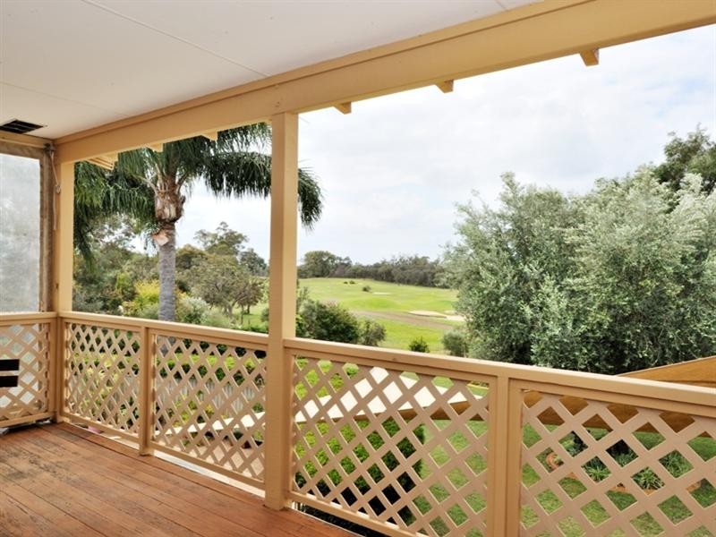 4 Santa Paula Lane, The Vines WA 6069